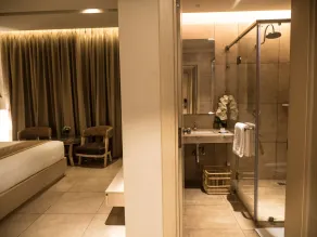 Cholaa Dynasty - A Bergamont Hotel - Baño
