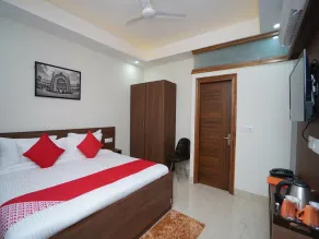 PLLAZIO Residency - Room