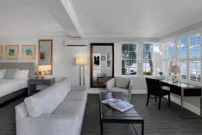 The Pillars Hotel & Club - Chambre