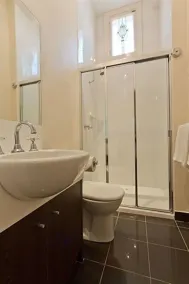 Sixty Two On Grey Serviced Apartments - Bathroom