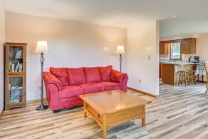 Dirt Road Digs - Quiet Home in Lakeville! - Innvendig