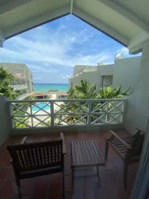 Hôtel Le Roy - View from room