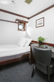 Mälardrottningen Yacht Hotel - Room