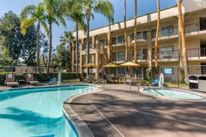 Comfort Inn & Suites Orange County John Wayne Airport - Piscine