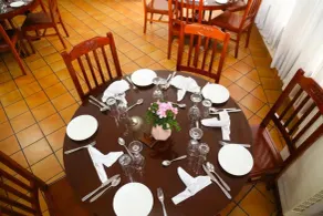 Coconut Grove Regency Hotel - Restaurant