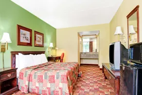 Super 8 by Wyndham Nashville Near Downtown / I-40 - Værelse