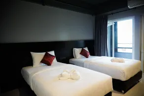 B-Black Hotel Chonburi - Chambre