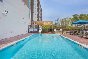 Holiday Inn Express & Suites Covington by IHG - Piscine