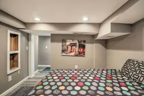 Garden-level Millburn Apt - Walk to Transit! - Room