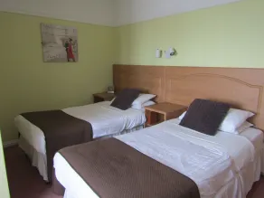 Hunters Lodge Hotel - Chambre