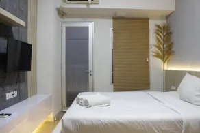 Modern and Cozy Studio Room at Easton Park Residence near UNPAD By Travelio - Chambre