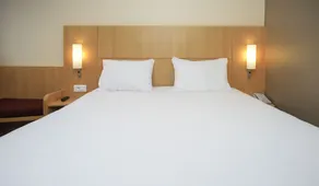 ibis Nemours - Quarto