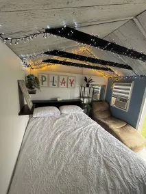Romantic Cabin Escape in Dawn Euphemia Sunsets Smores - Room