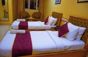 Naksha Tree Hotels - Mogappair - Rom