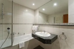 Hotel-Restaurant Dimmer - Mullerthal - Bathroom