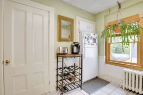 Quaint Beverly Townhome: Walk to Beach & Downtown! - Innvendig