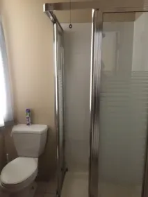 Avenues Hostel - Bathroom