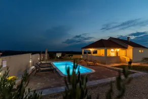 Villa Zrilic ZadarVillas - Basseng