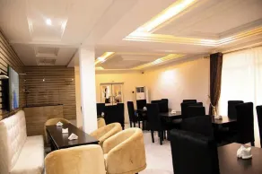 Binos Inn Hotel and Suites  - Restaurant