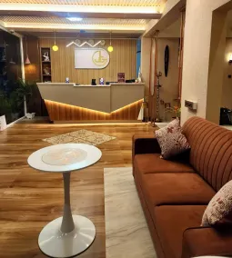 J&G Royal Stay- A Boutique Hotel - Lobby