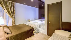 The Strand Hotel - Chambre