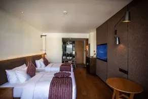 Ramada by Wyndham Diqing - Room