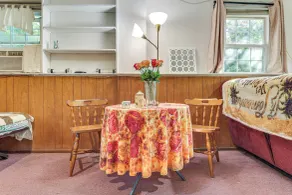 2 Mi to NYC Train: Wfh-friendly Greenwich Apt! - Interior