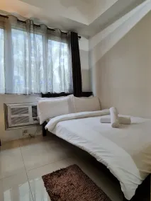 Sea Residences - Condo R Us - Chambre