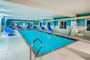 Holiday Inn Express Hotel & Suites Magee by IHG - Pool