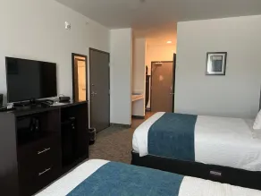The Grove Inn and Suites - Zimmer