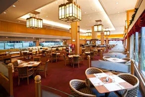 Chuto Plaza Hotel - Restaurant
