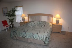 Luxury 4BR Pool Home with Jacuzzi- Inverness - Værelse
