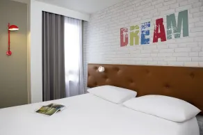 ibis Styles Chartres Métropole - Værelse