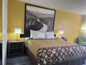 Super 8 by Wyndham Ft Stockton - Room
