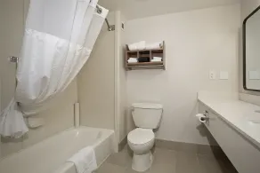 Hawthorn Suites by Wyndham-Oakland/Alameda - Chambre