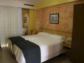 Hotel Clibomar Jamaica - Room