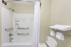 Super 8 by Wyndham Owensboro - Salle de bain