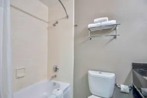 Studio 6 Extended Stay - Austin, TX - Midtown - Baño