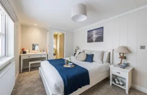 Sure Studio by Best Western Brackenborough Lakes & Resort - Zimmer