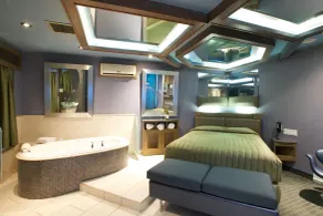 Le Chabrol Hotel & Suites - Chambre
