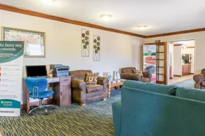 Quality Inn & Suites Titusville - Lobby