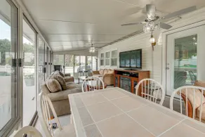 Spacious Sinking Spring Home w/ Outdoor Oasis! - Interior