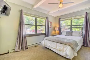 Sunrise Beach Waterfront Estate Great for Families - Innvendig