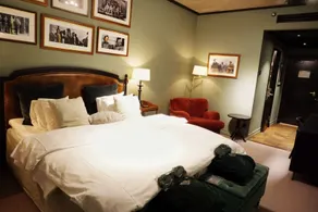 Steam Hotel - Room