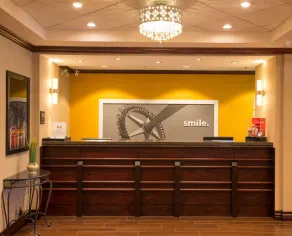 Hampton Inn by Hilton Toronto-Mississauga West - Reception