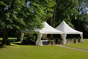 Logis - Hostellerie Le Chatel Nangis - Reception