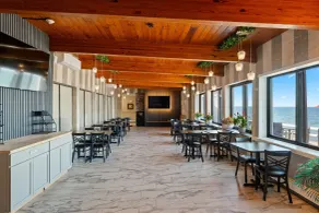 Pilgrim Sands on Long Beach - Restaurant