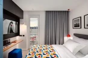 Urban Nook Design Apartments - Private Garage Parking - Chambre