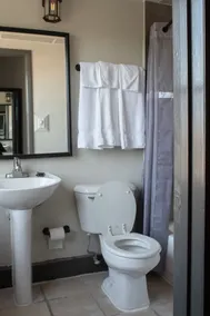 Hotel Chataura - Bathroom