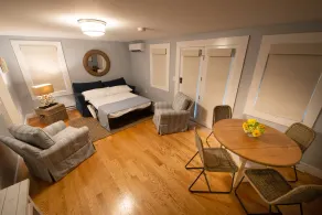 Town & Tide Inn - Room